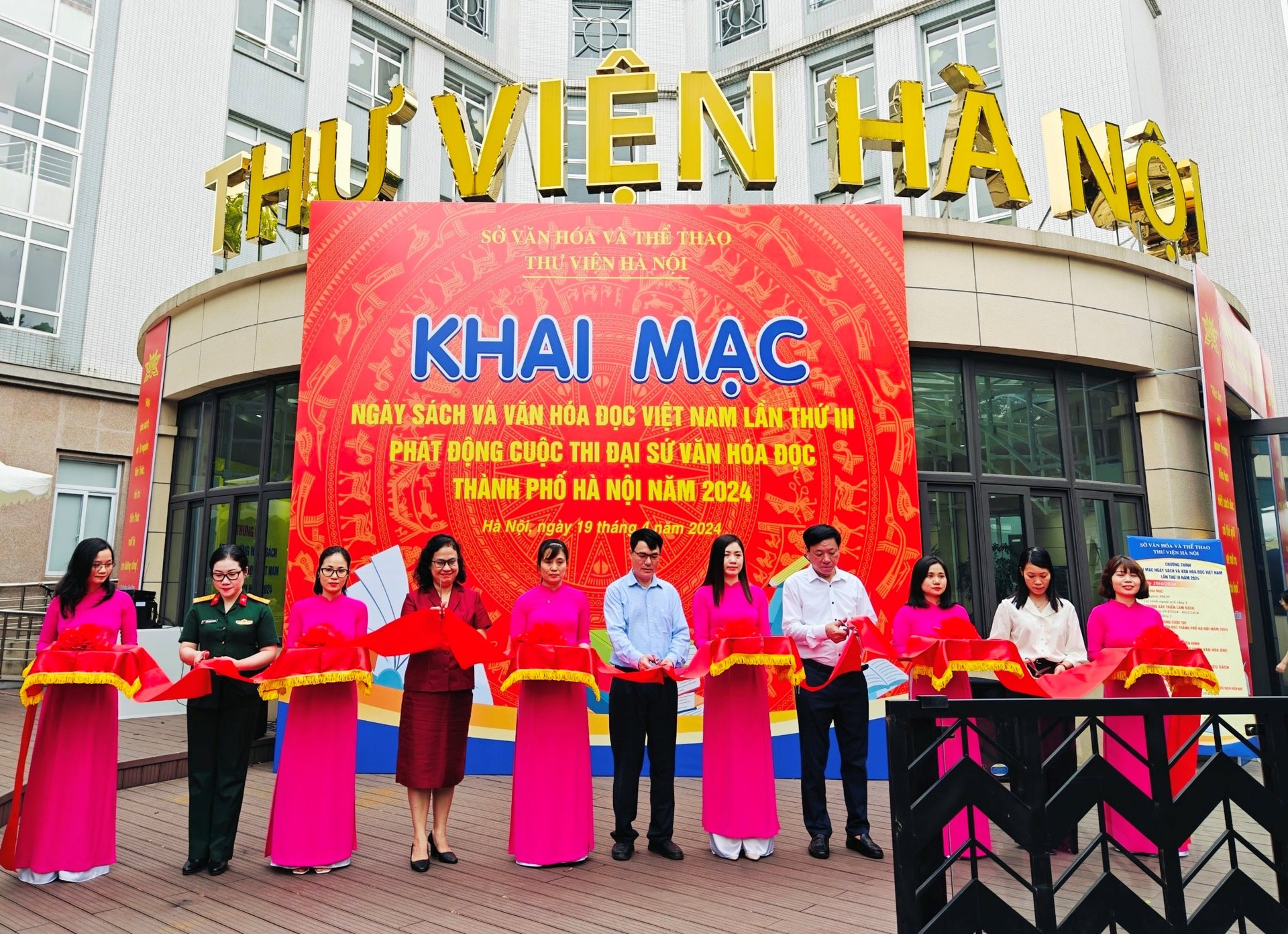 Xây dựng người Hà Nội thanh lịch văn minh - Động lực phát triển Thủ đô - ảnh 9